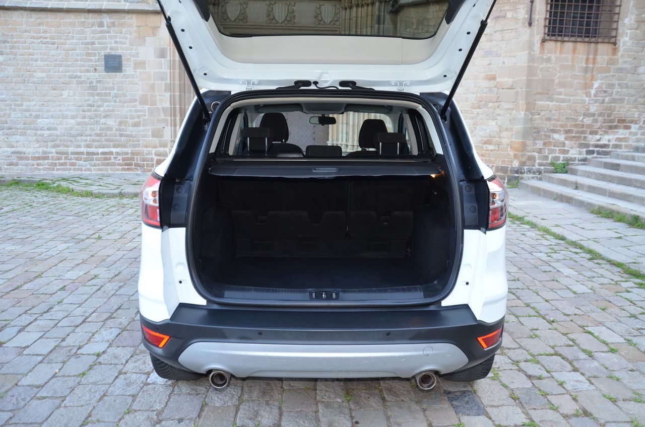 Ford Kuga TREND PLUS 1.5 ECOBOOST 120CV MT6  / NAVEGADOR..PARKTRONIC  RESERVADO  !! - Foto 10