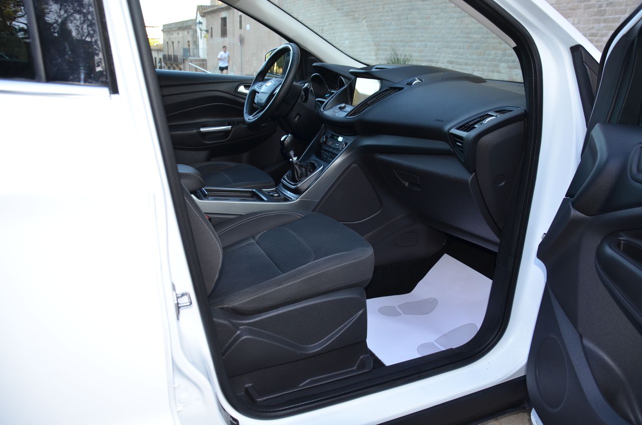 Ford Kuga TREND PLUS 1.5 ECOBOOST 120CV MT6  / NAVEGADOR..PARKTRONIC  RESERVADO  !! - Foto 38