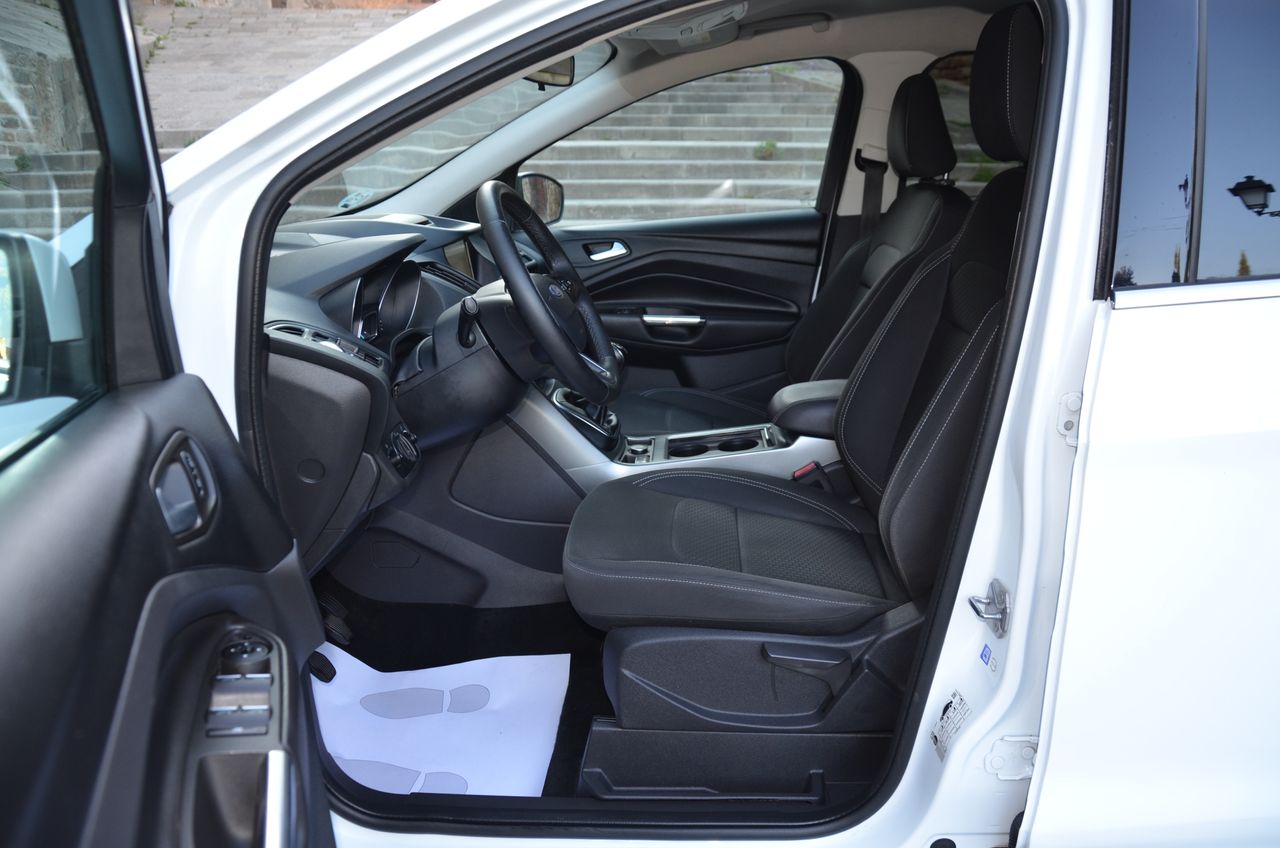 Ford Kuga TREND PLUS 1.5 ECOBOOST 120CV MT6  / NAVEGADOR..PARKTRONIC  RESERVADO  !! - Foto 7