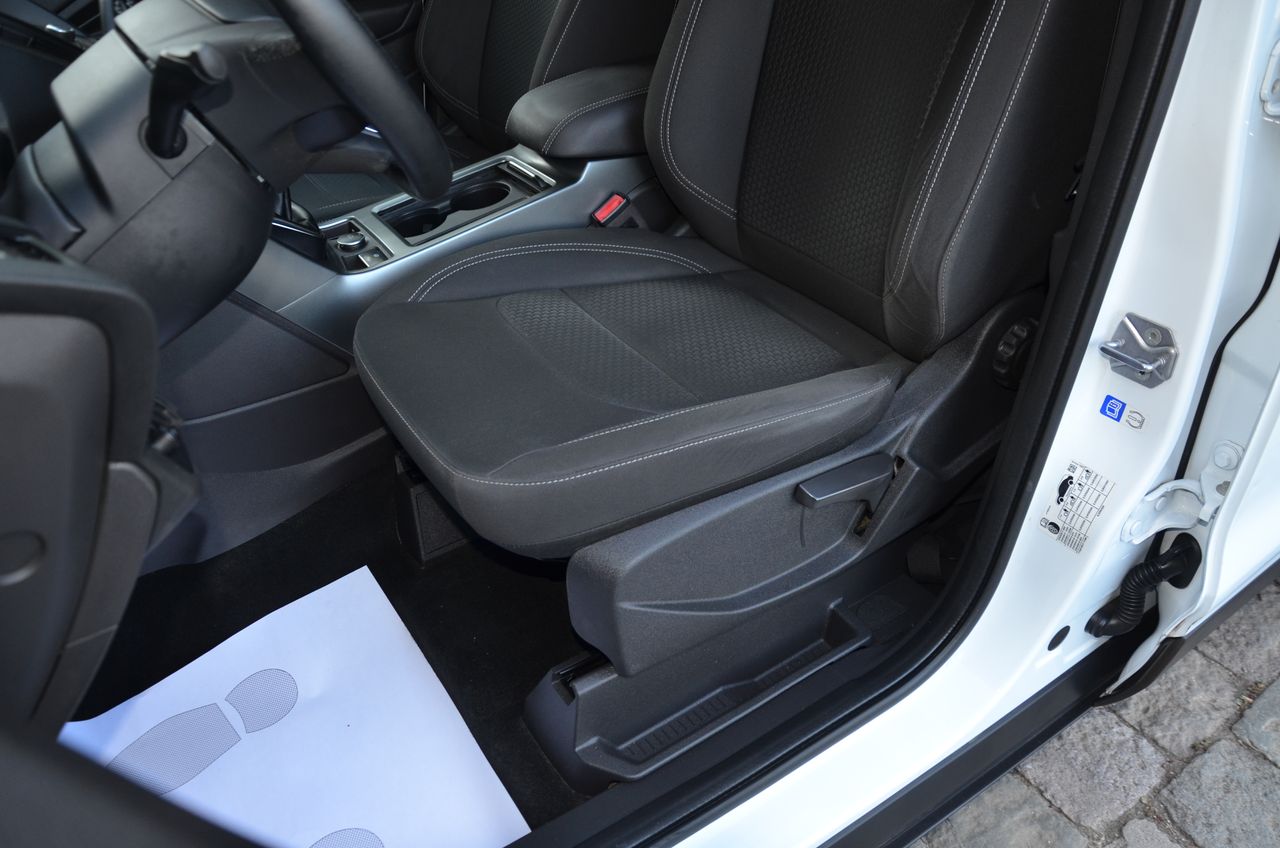 Ford Kuga TREND PLUS 1.5 ECOBOOST 120CV MT6  / NAVEGADOR..PARKTRONIC  RESERVADO  !! - Foto 28