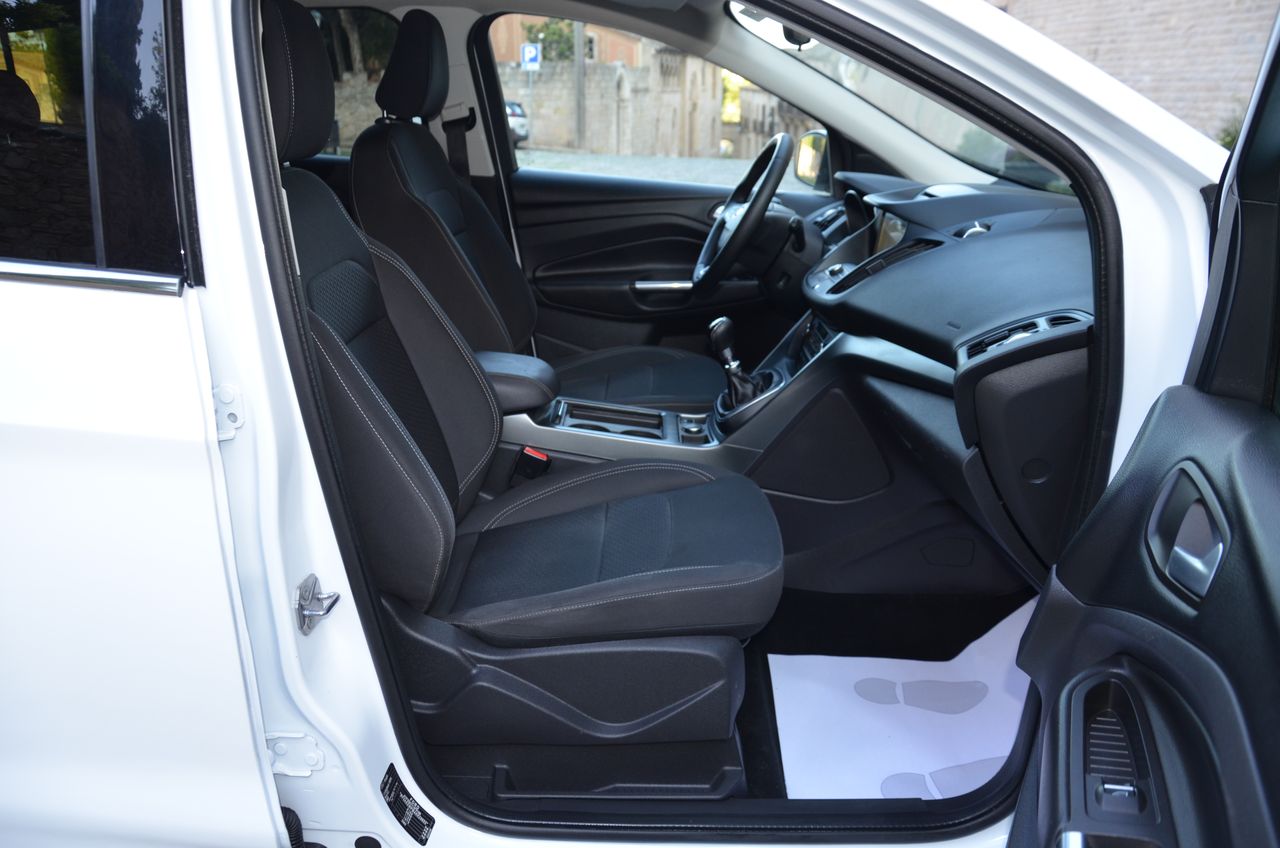 Ford Kuga TREND PLUS 1.5 ECOBOOST 120CV MT6  / NAVEGADOR..PARKTRONIC  RESERVADO  !! - Foto 36