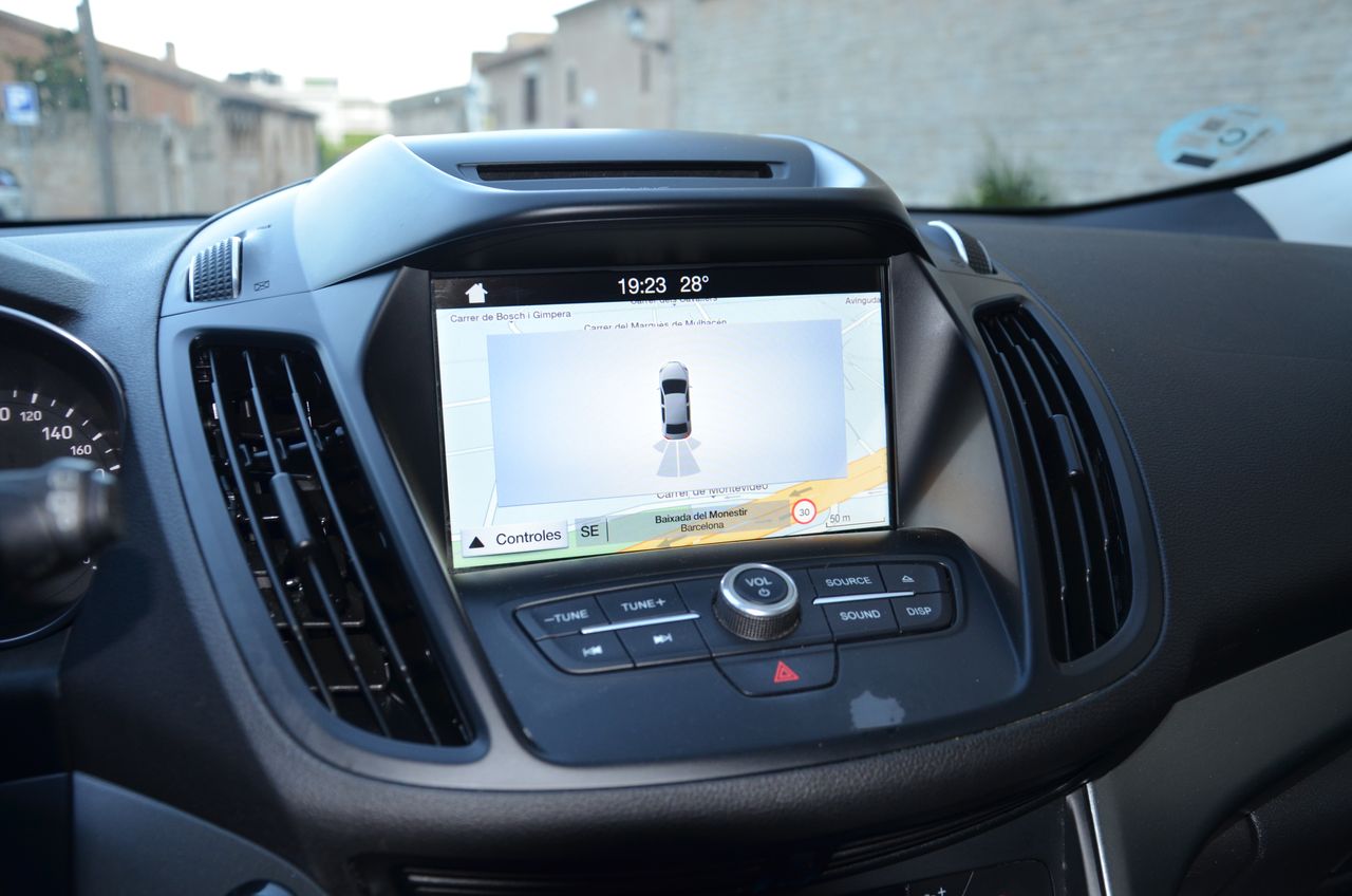 Ford Kuga TREND PLUS 1.5 ECOBOOST 120CV MT6  / NAVEGADOR..PARKTRONIC  RESERVADO  !! - Foto 5