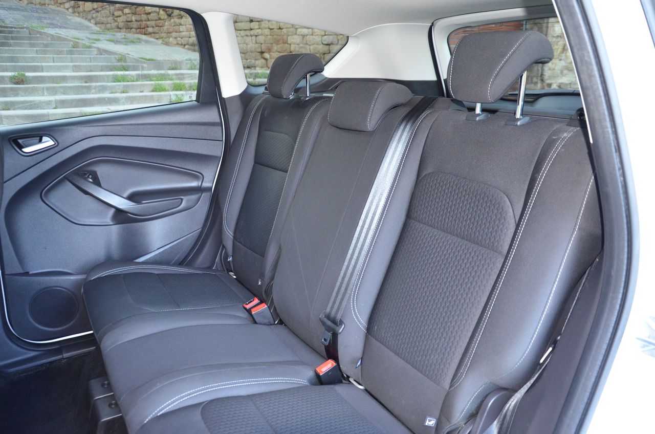 Ford Kuga TREND PLUS 1.5 ECOBOOST 120CV MT6  / NAVEGADOR..PARKTRONIC  RESERVADO  !! - Foto 9