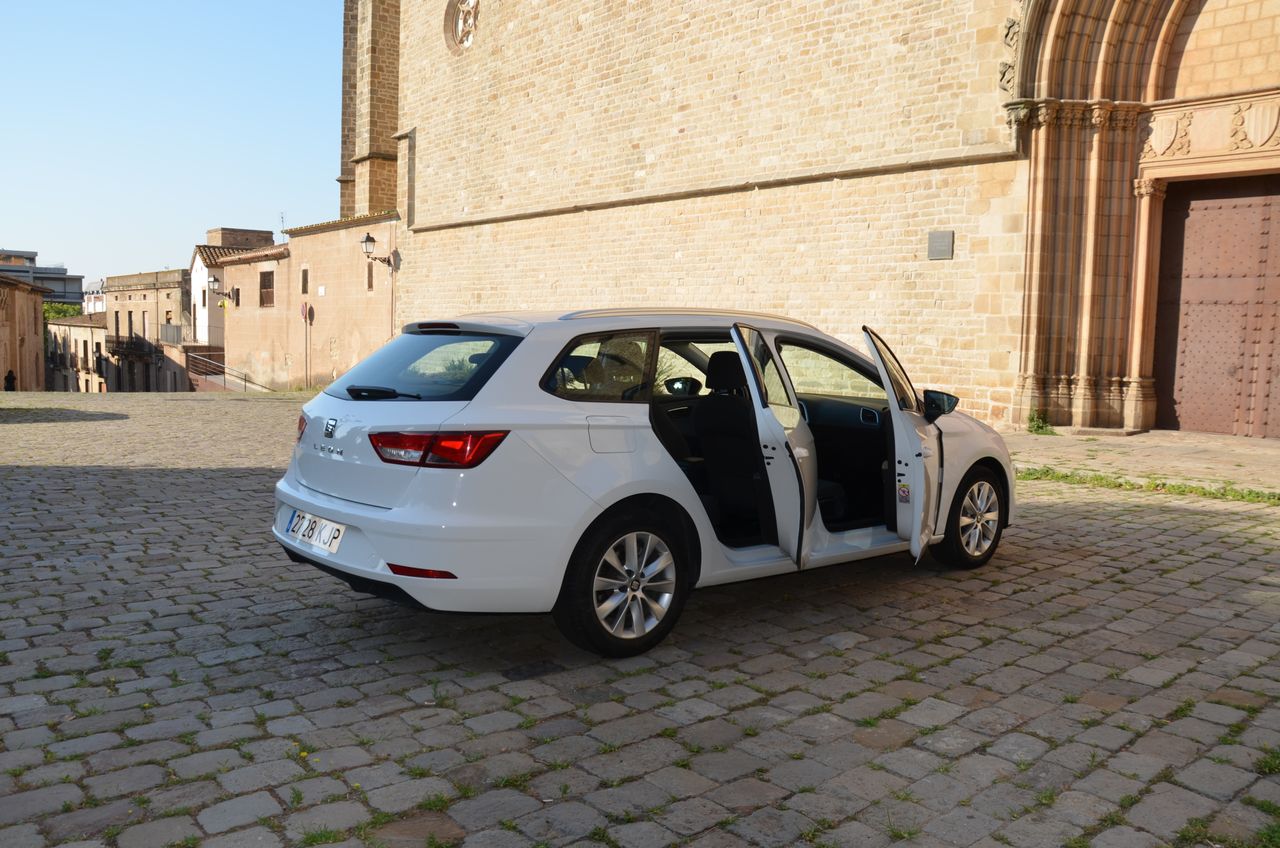 Seat Leon ST STYLE 1.6 TDI 115CV E6  Etiqueta C  - Foto 30