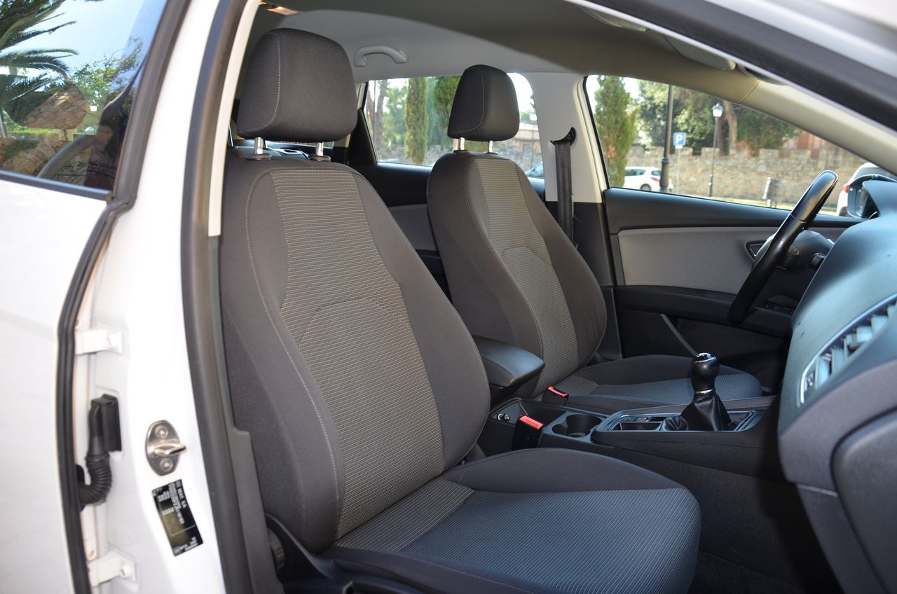 Seat Leon ST STYLE 1.6 TDI 115CV E6  Etiqueta C  - Foto 41