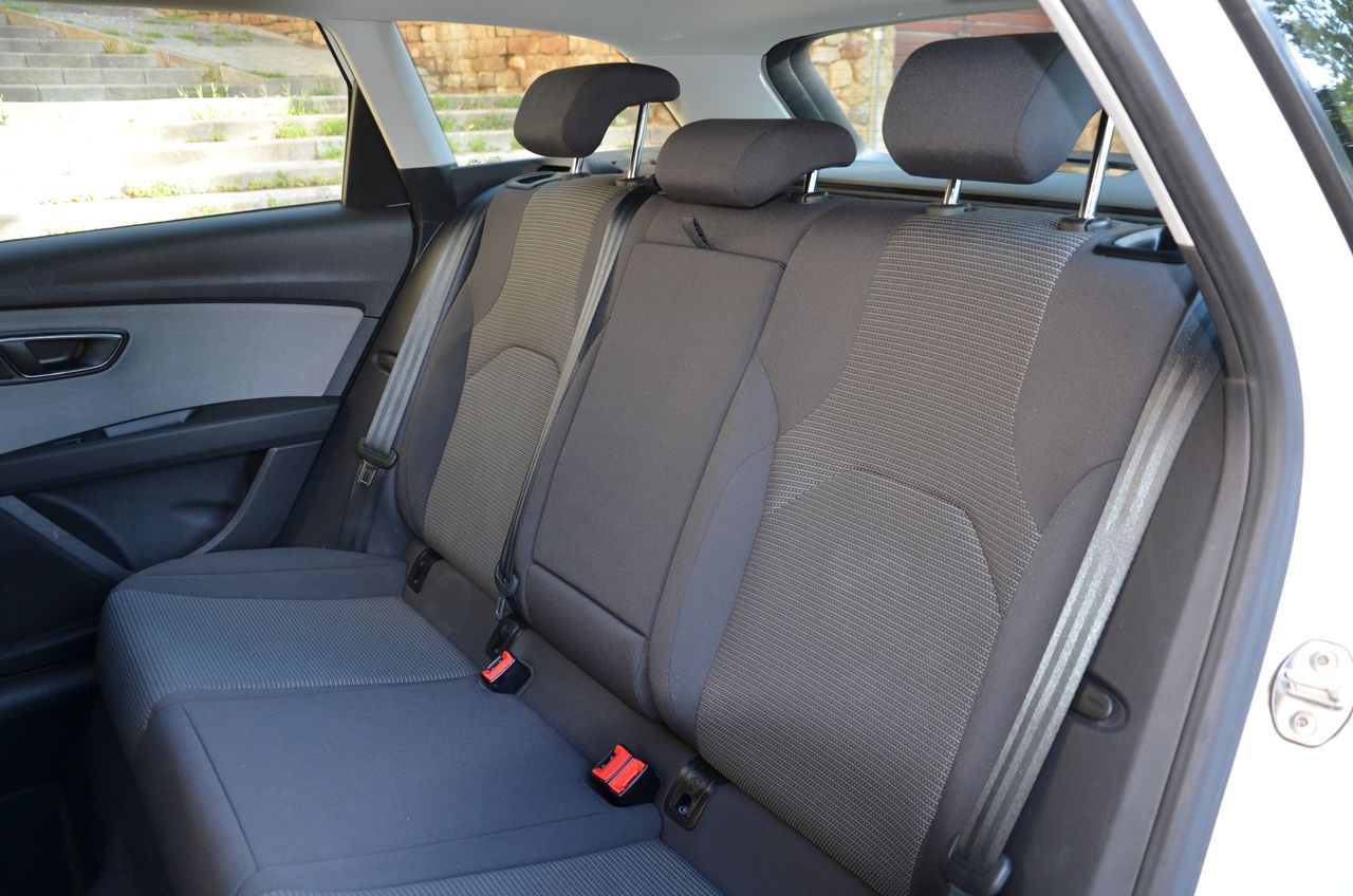 Seat Leon ST STYLE 1.6 TDI 115CV E6  Etiqueta C  - Foto 24