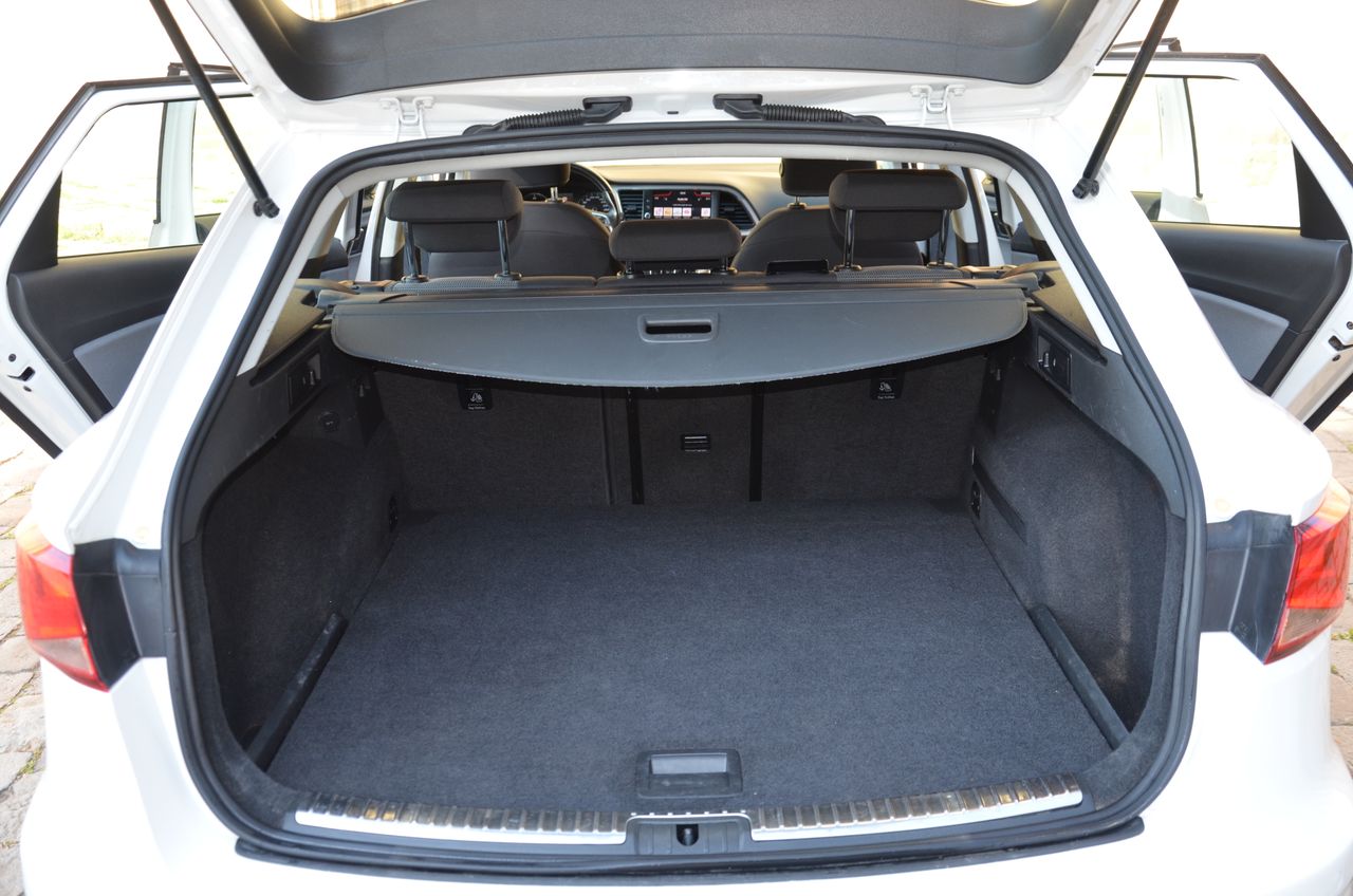 Seat Leon ST STYLE 1.6 TDI 115CV E6  Etiqueta C  - Foto 10