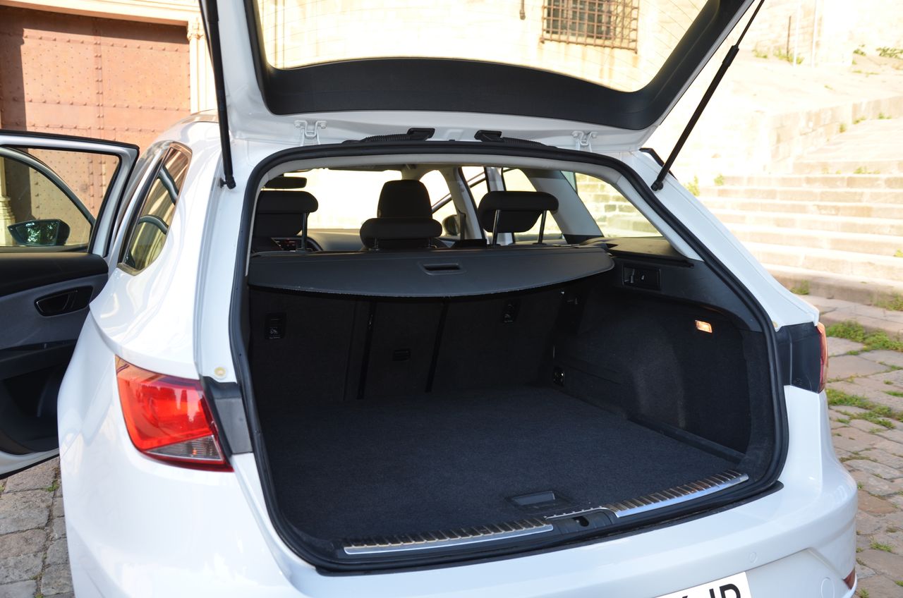 Seat Leon ST STYLE 1.6 TDI 115CV E6  Etiqueta C  - Foto 14