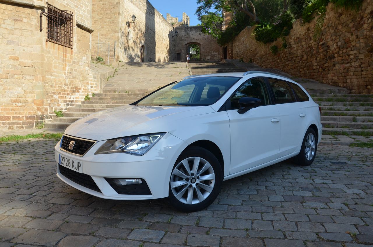 Seat Leon ST STYLE 1.6 TDI 115CV E6  Etiqueta C  - Foto 49