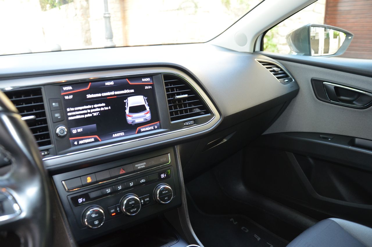 Seat Leon STYLE  VISIO  EDITIÓN 1.5 TSI 130CV MT6 E6 NAVI /  - Foto 14