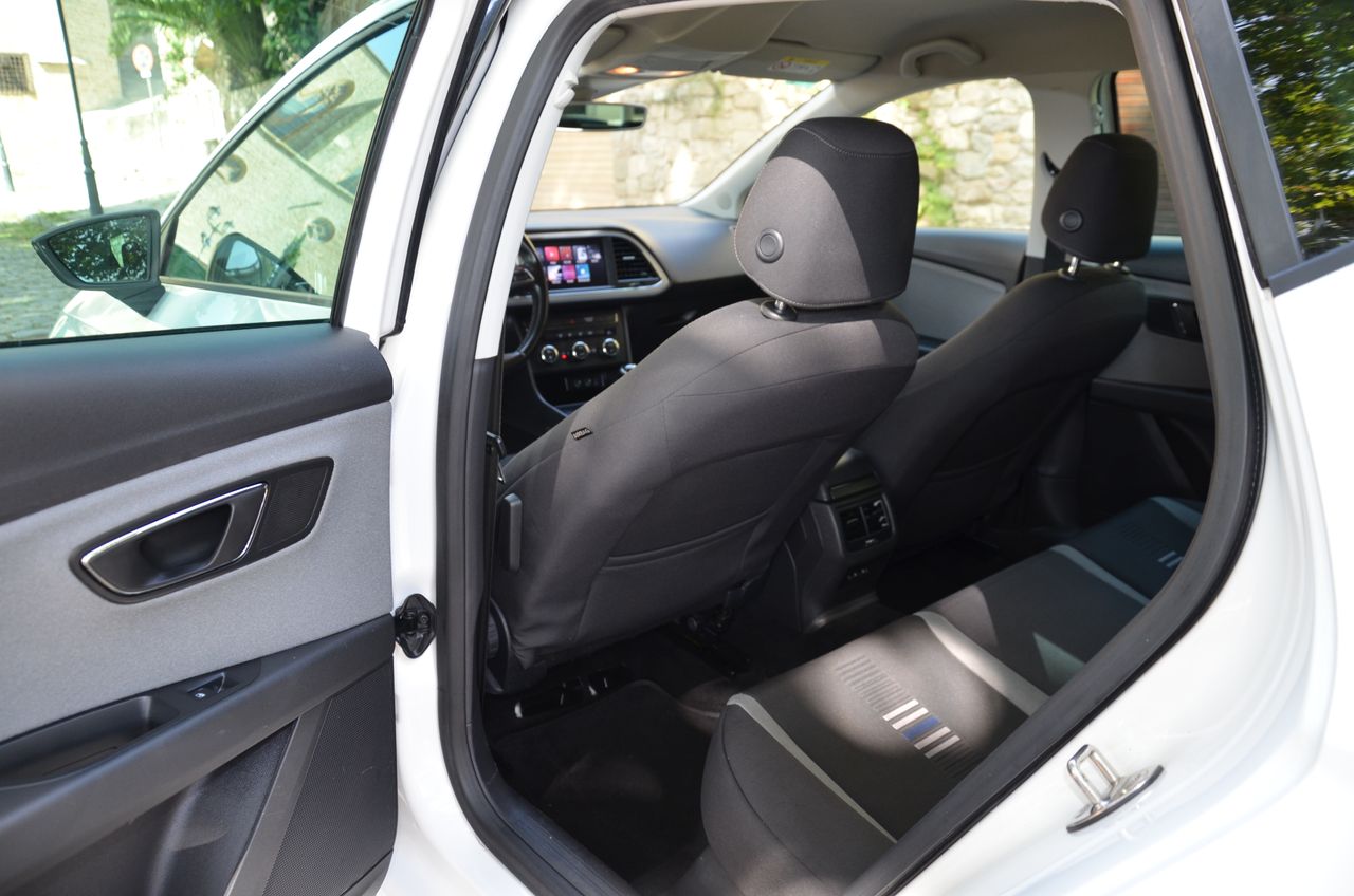 Seat Leon STYLE  VISIO  EDITIÓN 1.5 TSI 130CV MT6 E6 NAVI /  - Foto 49