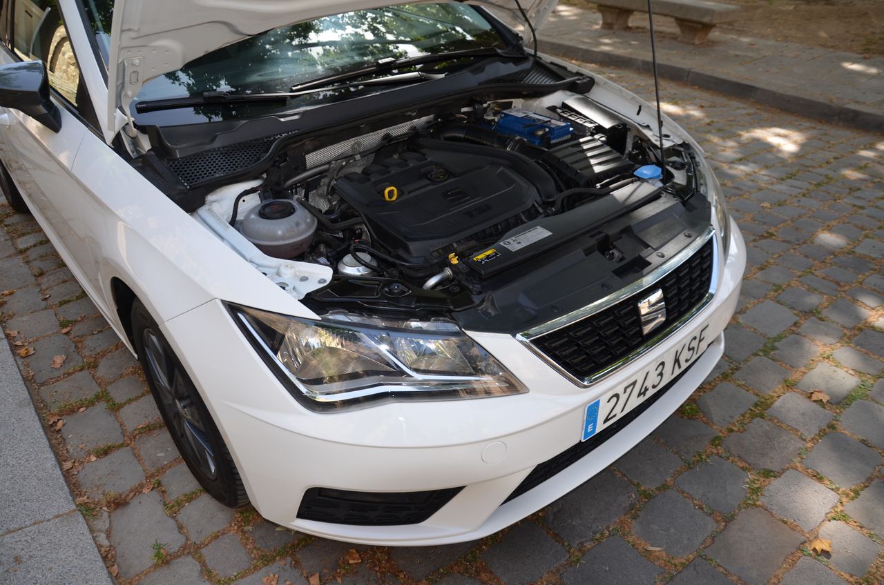 Seat Leon STYLE  VISIO  EDITIÓN 1.5 TSI 130CV MT6 E6 NAVI /  - Foto 65