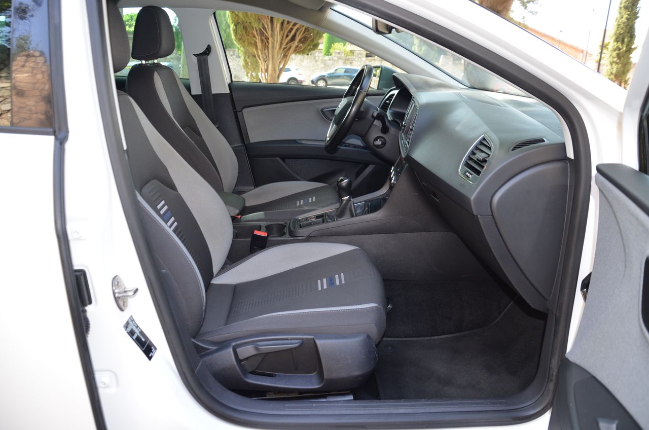 Seat Leon STYLE  VISIO  EDITIÓN 1.5 TSI 130CV MT6 E6 NAVI /  - Foto 54