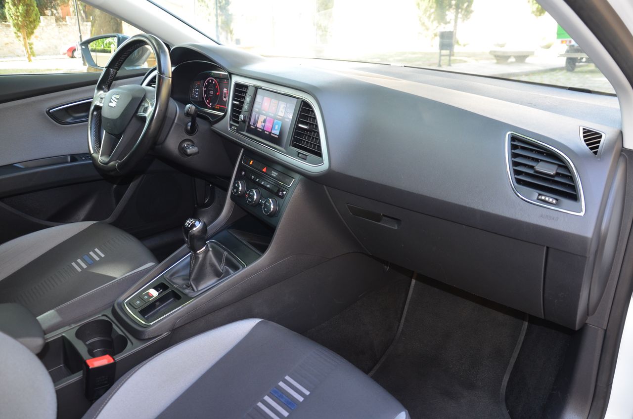 Seat Leon STYLE  VISIO  EDITIÓN 1.5 TSI 130CV MT6 E6 NAVI /  - Foto 55