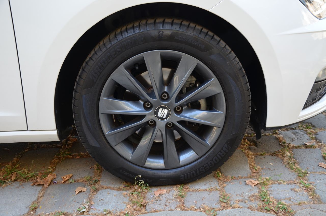 Seat Leon STYLE  VISIO  EDITIÓN 1.5 TSI 130CV MT6 E6 NAVI /  - Foto 48