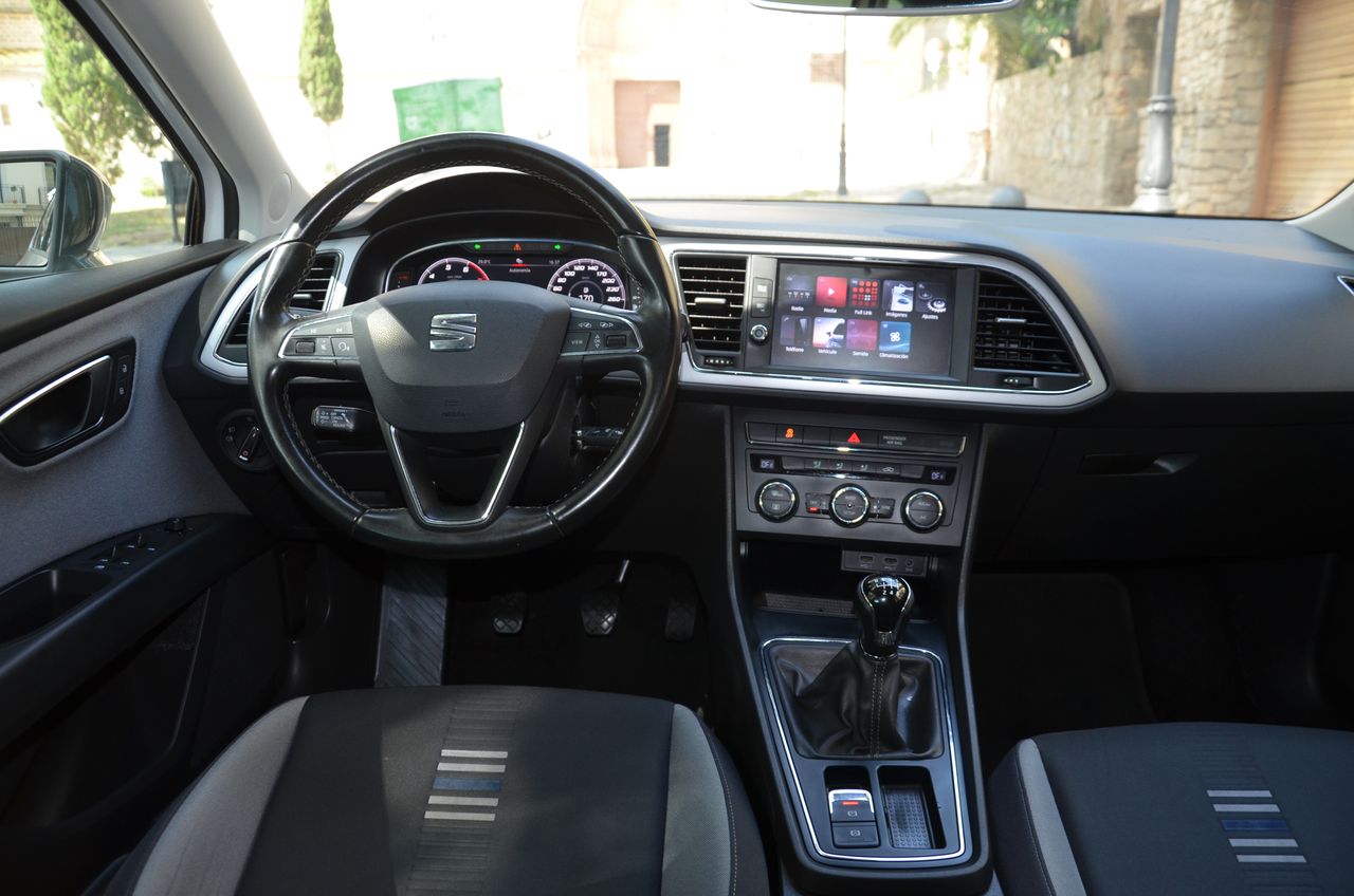 Seat Leon STYLE  VISIO  EDITIÓN 1.5 TSI 130CV MT6 E6 NAVI /  - Foto 56