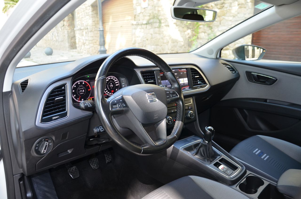 Seat Leon STYLE  VISIO  EDITIÓN 1.5 TSI 130CV MT6 E6 NAVI /  - Foto 4