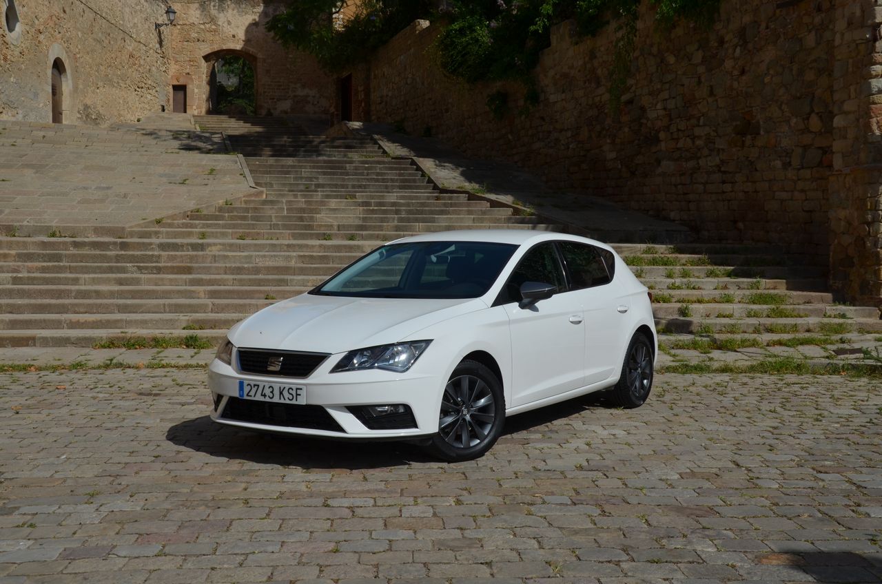 Seat Leon STYLE  VISIO  EDITIÓN 1.5 TSI 130CV MT6 E6 NAVI /  - Foto 23