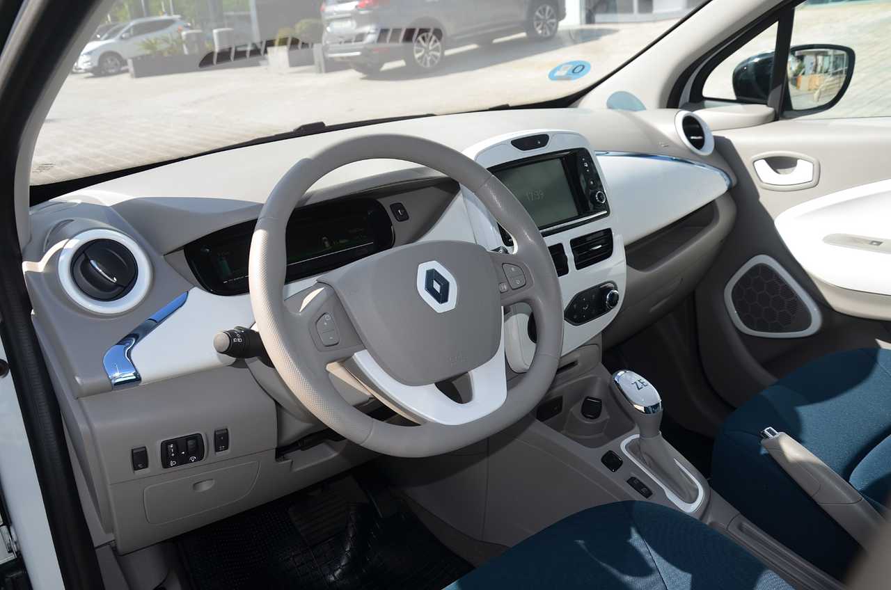 Renault Zoe LIFE  5 PUERTAS ../ REESTRENO ../ELÉCTRICO ../SÓLO 19.000 KM  - Foto 10