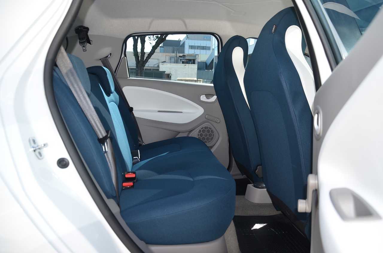 Renault Zoe LIFE  5 PUERTAS ../ REESTRENO ../ELÉCTRICO ../SÓLO 19.000 KM  - Foto 15