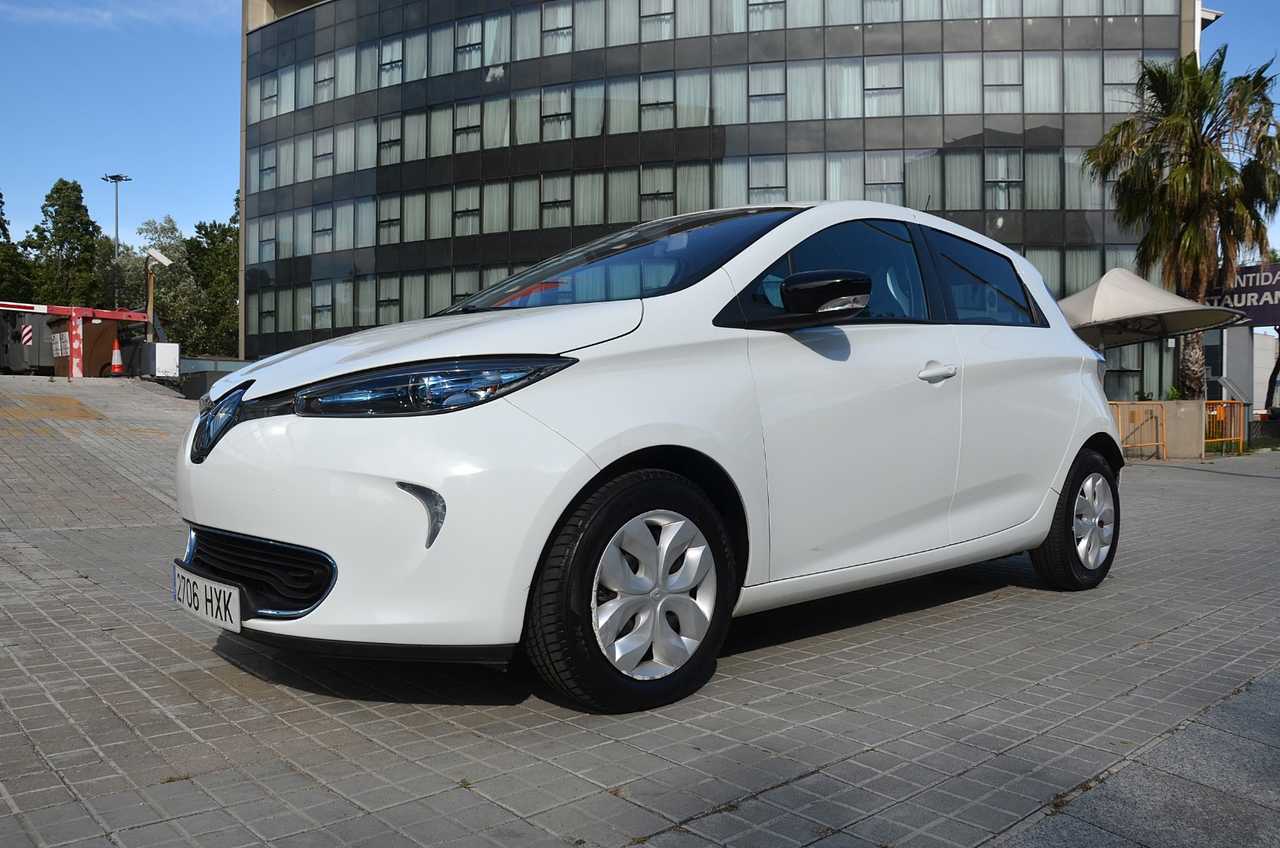 Renault Zoe LIFE  5 PUERTAS ../ REESTRENO ../ELÉCTRICO ../SÓLO 19.000 KM  - Foto 8