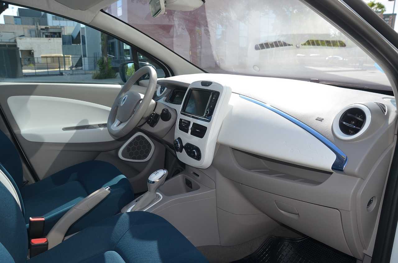 Renault Zoe LIFE  5 PUERTAS ../ REESTRENO ../ELÉCTRICO ../SÓLO 19.000 KM  - Foto 18