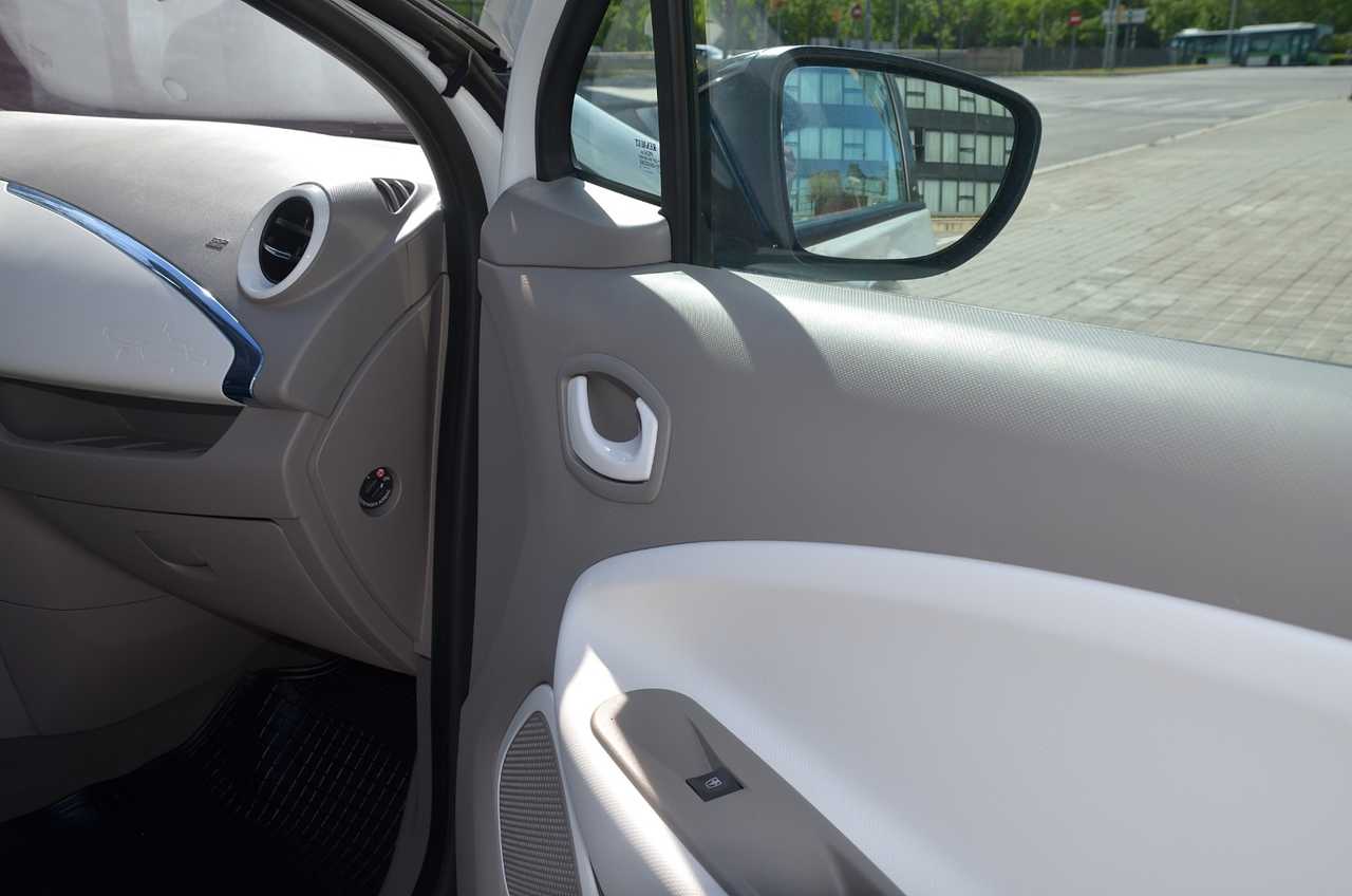 Renault Zoe LIFE  5 PUERTAS ../ REESTRENO ../ELÉCTRICO ../SÓLO 19.000 KM  - Foto 22