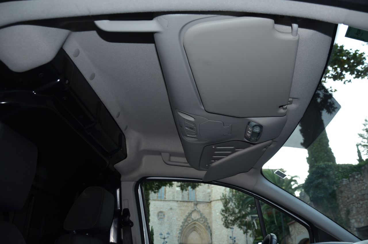 Ford Transit Connect FURGÓN 210 L2 TREND 1.5 Ecoblue 120cv MT6 E6 ( BATALLA LARGA )  - Foto 43