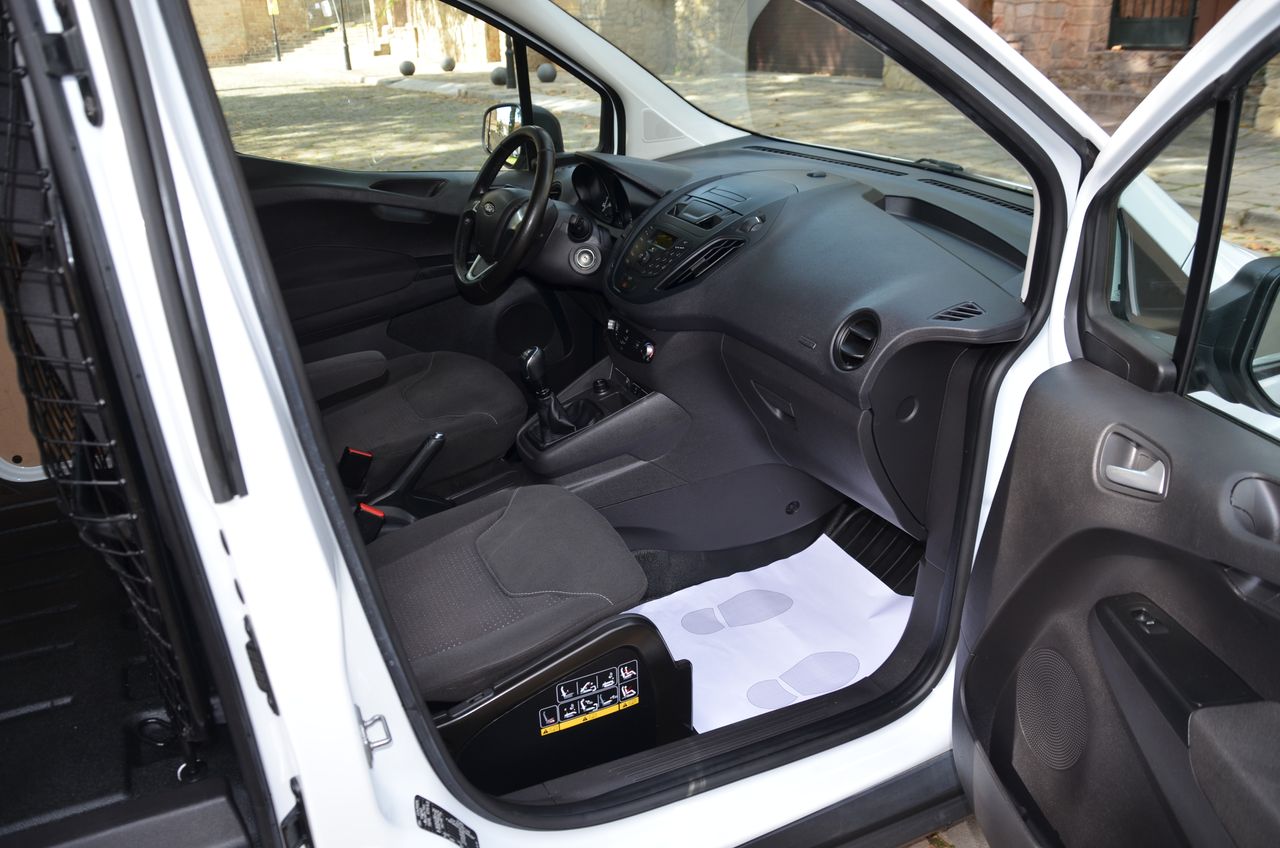 Ford Transit Courier FURGÓN VAN  1.5 TDCI TREND 75CV ( CERRAJERÍA ANTIRROBOS  - Foto 16