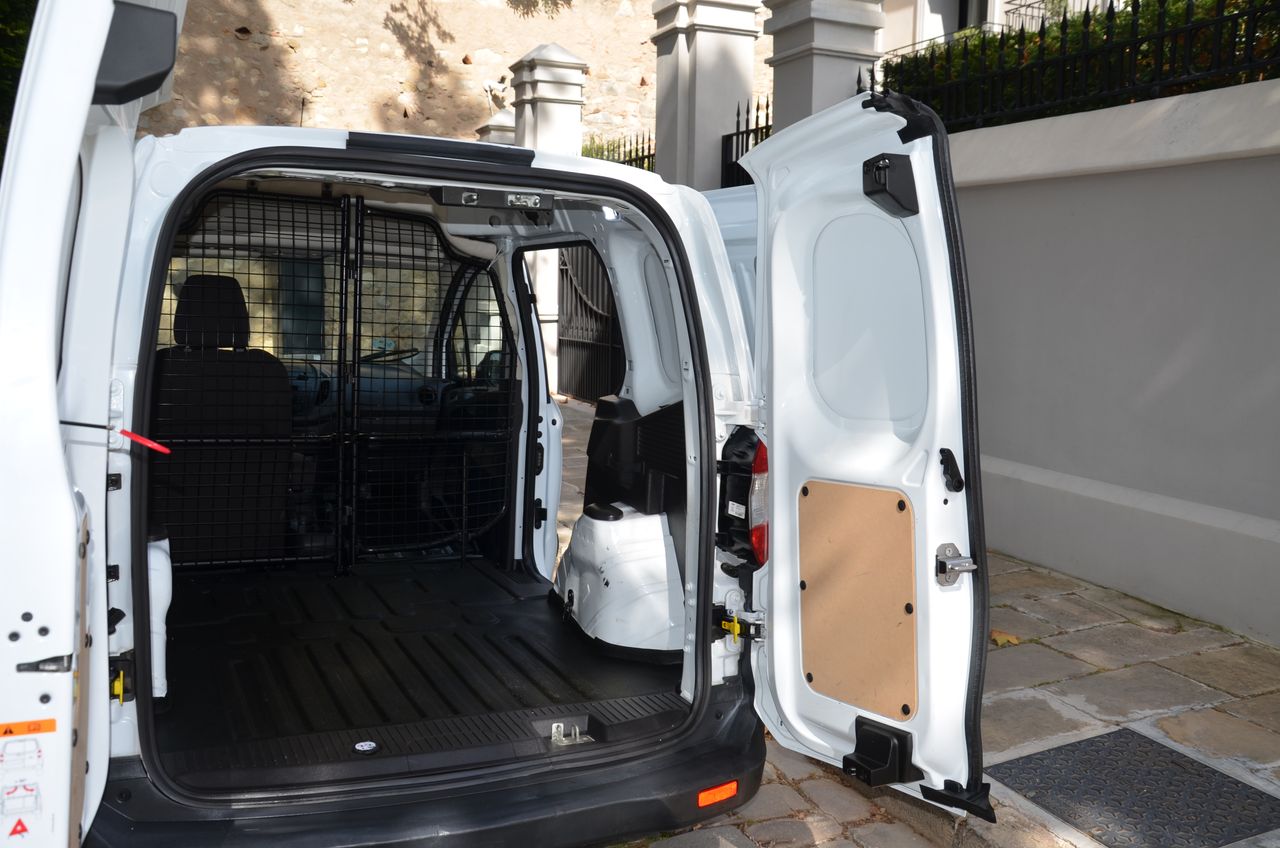 Ford Transit Courier FURGÓN VAN  1.5 TDCI TREND 75CV ( CERRAJERÍA ANTIRROBOS  - Foto 8