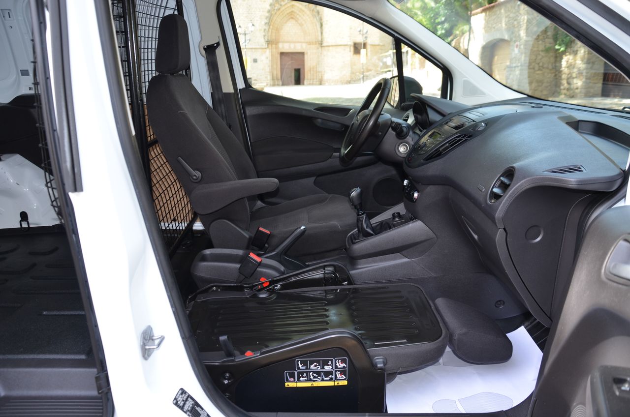 Ford Transit Courier FURGÓN VAN  1.5 TDCI TREND 75CV ( CERRAJERÍA ANTIRROBOS  - Foto 24