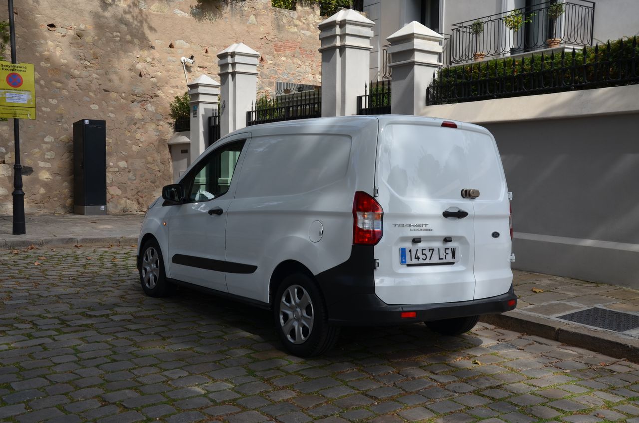 Ford Transit Courier FURGÓN VAN  1.5 TDCI TREND 75CV ( CERRAJERÍA ANTIRROBOS  - Foto 4