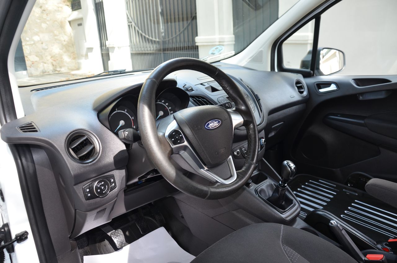 Ford Transit Courier FURGÓN VAN  1.5 TDCI TREND 75CV ( CERRAJERÍA ANTIRROBOS  - Foto 3