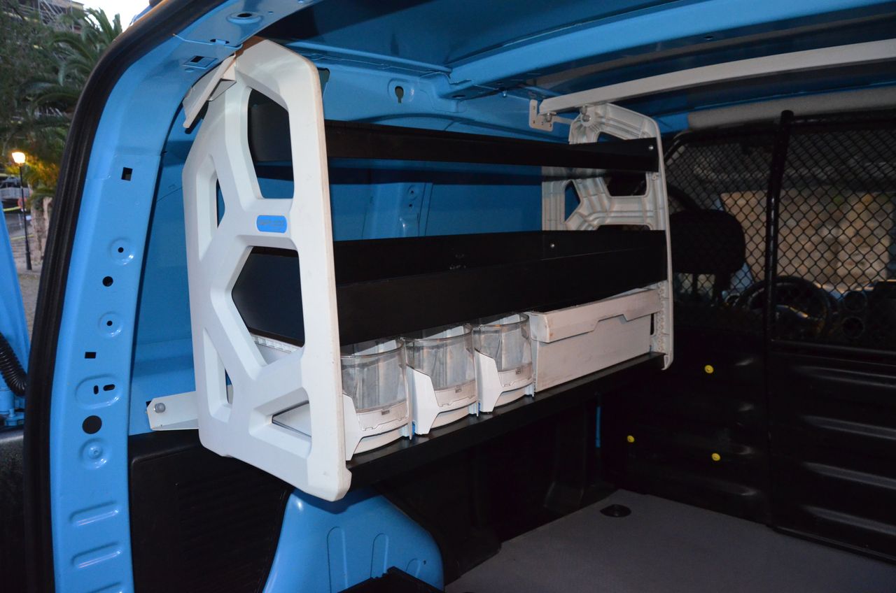 Peugeot Partner FURGÓN CONFORT PACK L1 1.6 BlueHDI 75 .../ ESTANTERÍAS Y SUELO REFORZADO - Foto 14