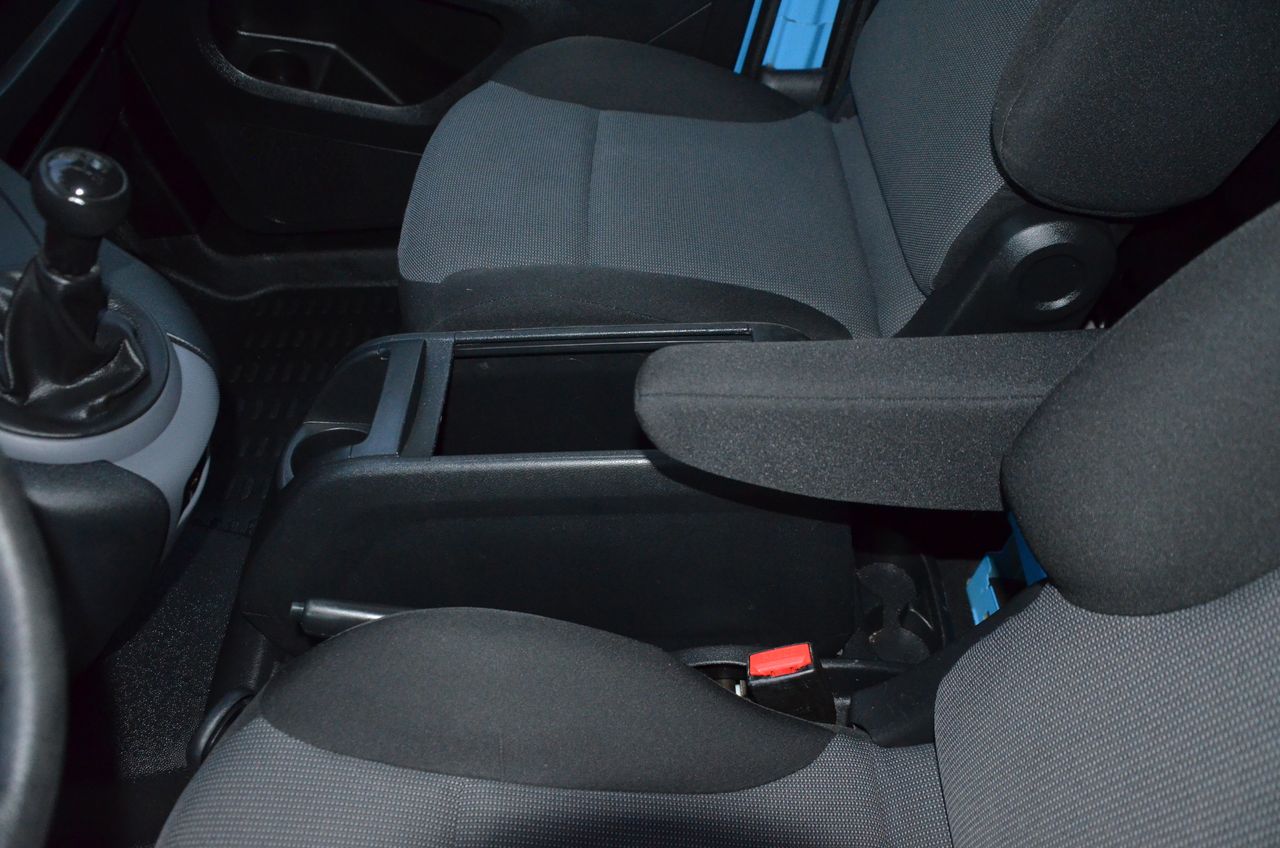 Peugeot Partner FURGÓN CONFORT PACK L1 1.6 BlueHDI 75 .../ ESTANTERÍAS Y SUELO REFORZADO - Foto 22