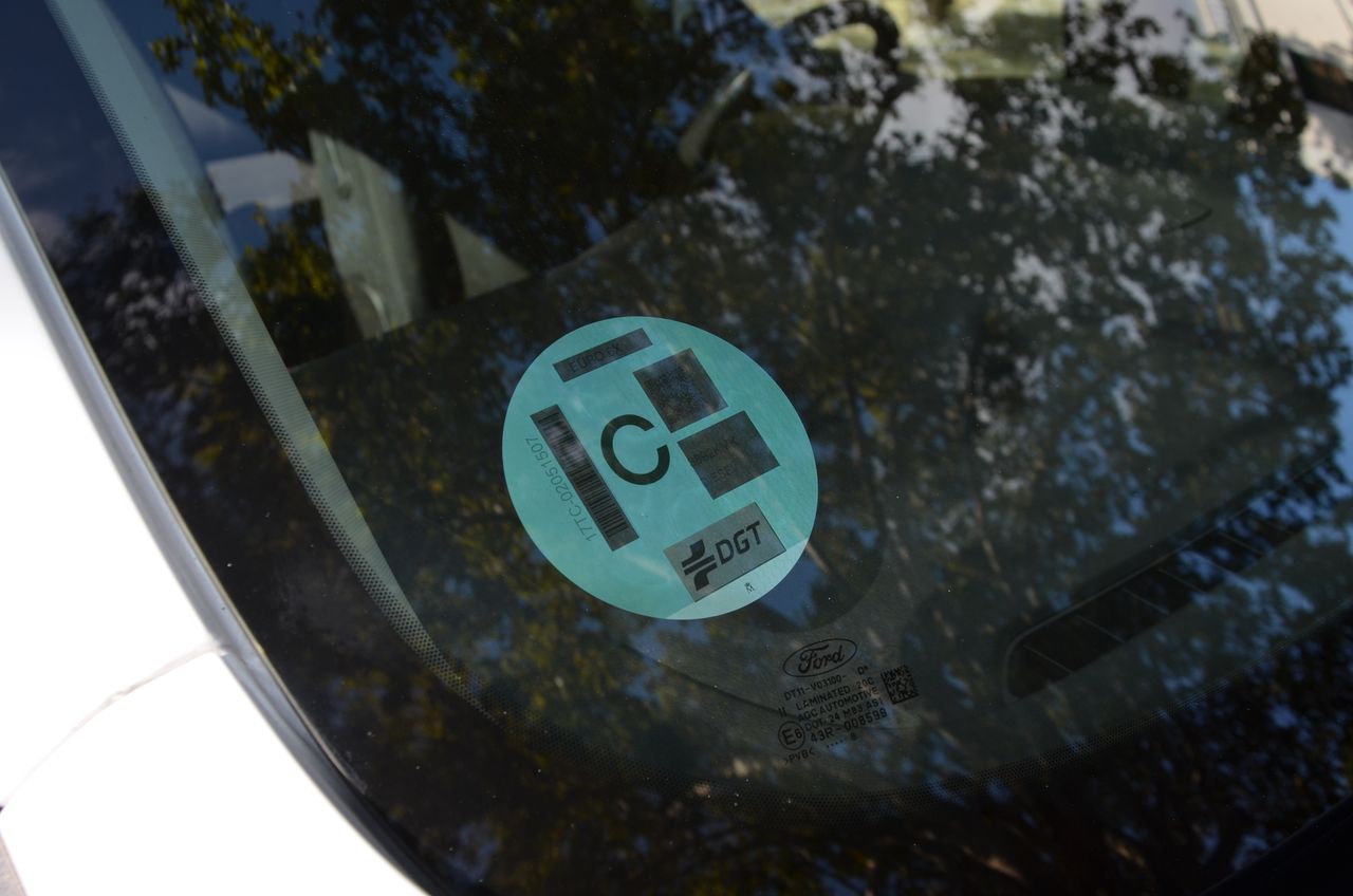 Ford Transit Connect KOMBI LARG TREND 230 L2 100CV ( BATALLA LARGA )  - Foto 41