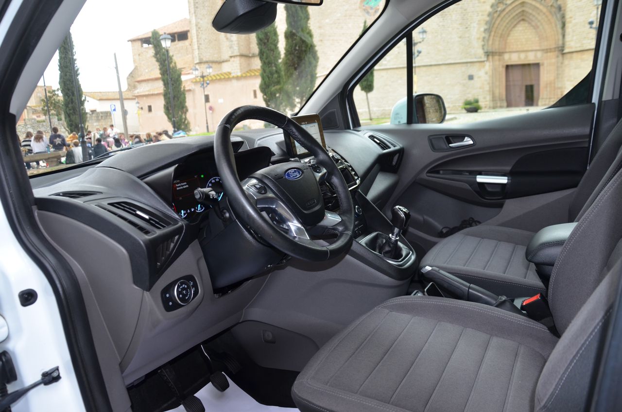 Ford Grand Tourneo Connect TITANIUM 1.5 TDCI MT6 E6  FULL OPCIÓN..TECHO PANORÁMICO                                    **** VENDIDO **** - Foto 28