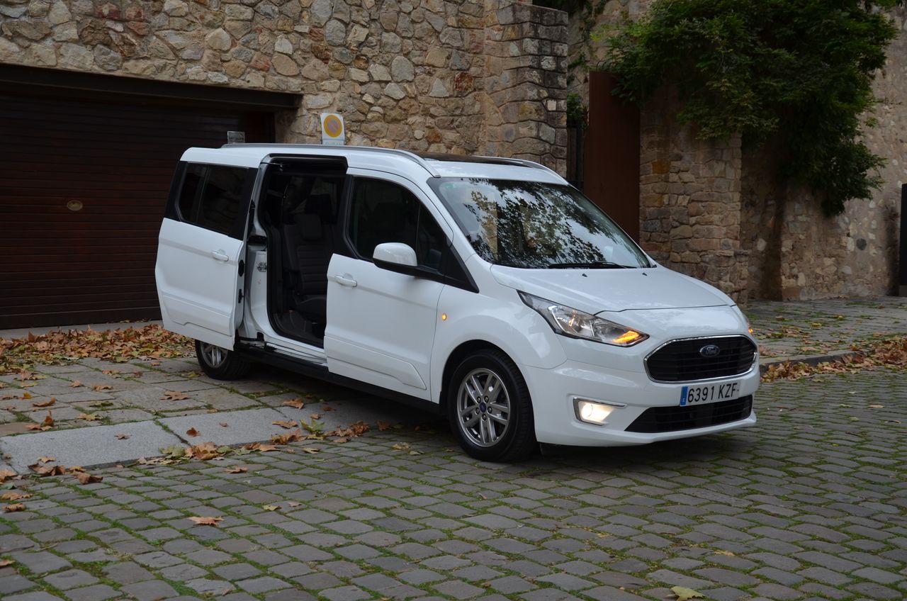 Ford Grand Tourneo Connect TITANIUM 1.5 TDCI MT6 E6  FULL OPCIÓN..TECHO PANORÁMICO                                    **** VENDIDO **** - Foto 31