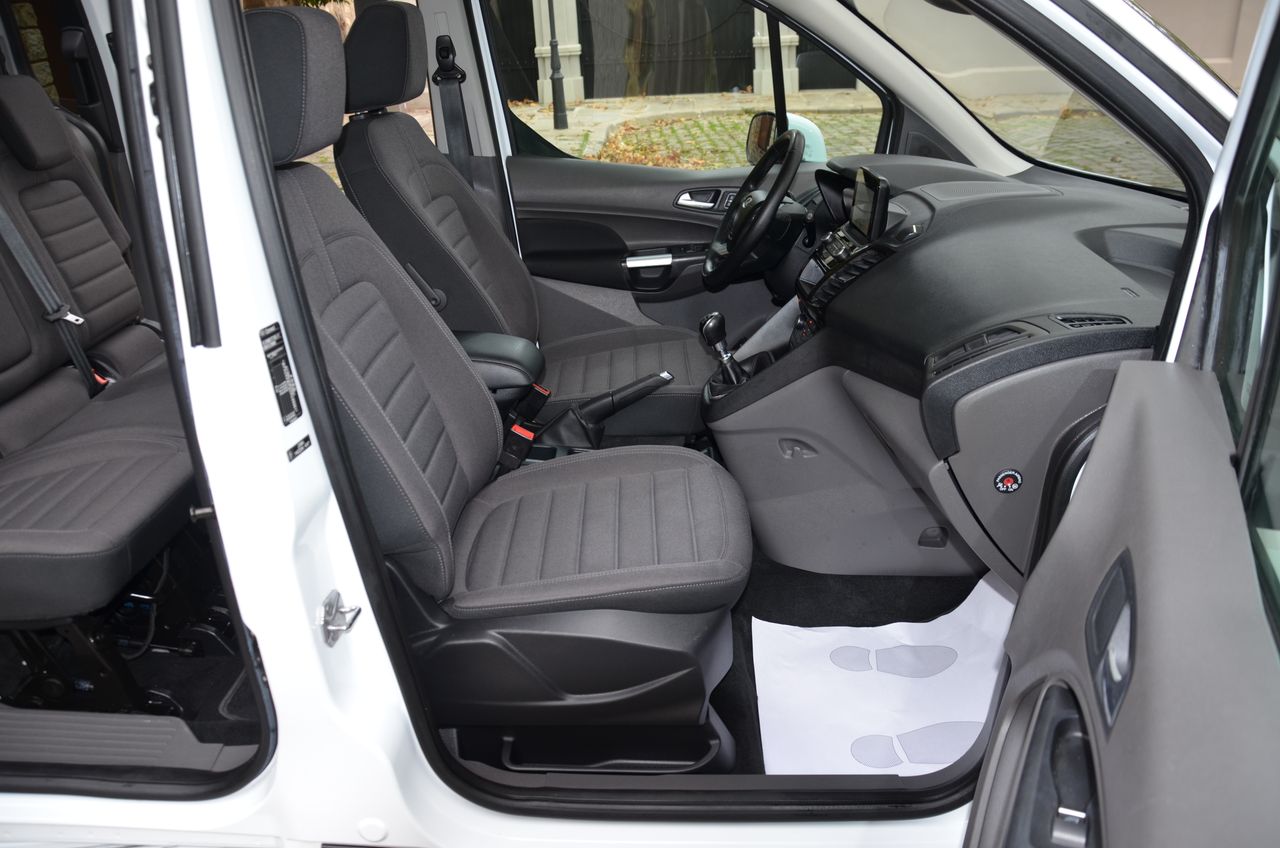 Ford Grand Tourneo Connect TITANIUM 1.5 TDCI MT6 E6  FULL OPCIÓN..TECHO PANORÁMICO                                    **** VENDIDO **** - Foto 7