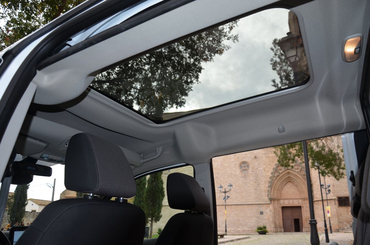 Ford Grand Tourneo Connect TITANIUM 1.5 TDCI MT6 E6  FULL OPCIÓN..TECHO PANORÁMICO                                    **** VENDIDO **** - Foto 20