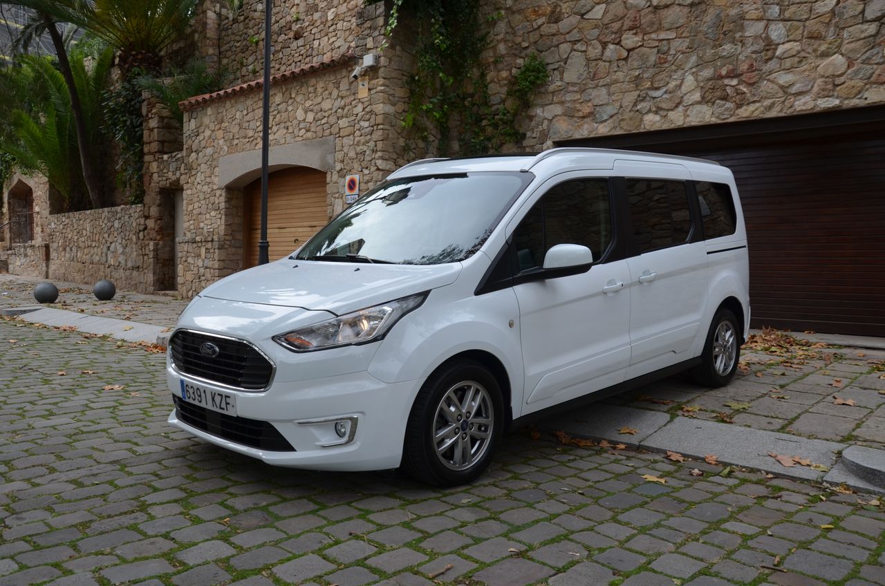 Ford Grand Tourneo Connect TITANIUM 1.5 TDCI MT6 E6  FULL OPCIÓN..TECHO PANORÁMICO                                    **** VENDIDO **** - Foto 11