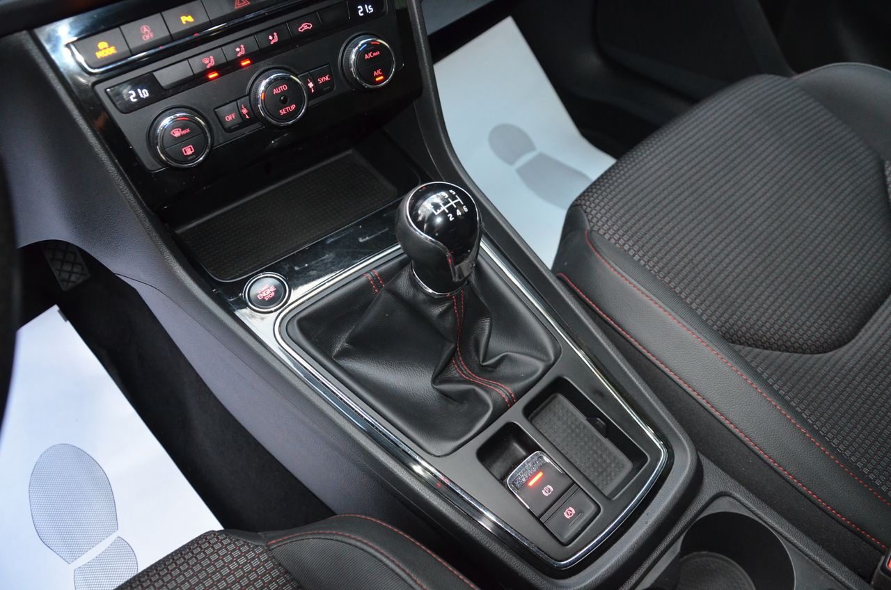 Seat Leon 1.5  ECOTSI 150CV S&S   FR  NAVI .. cámaras visión 12 meses GARANTIZADO  - Foto 6