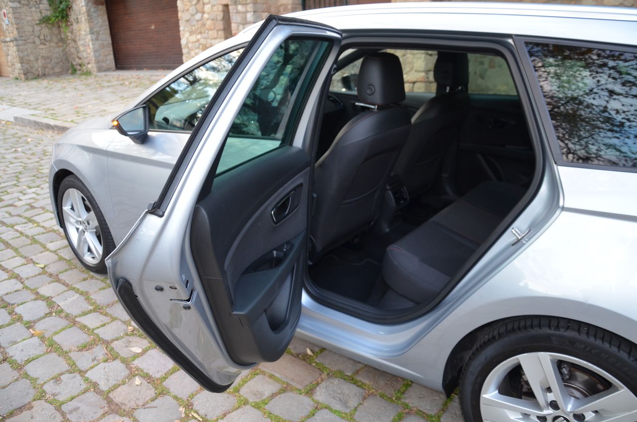 Seat Leon 1.5  ECOTSI 150CV S&S   FR  NAVI .. cámaras visión 12 meses GARANTIZADO  - Foto 46