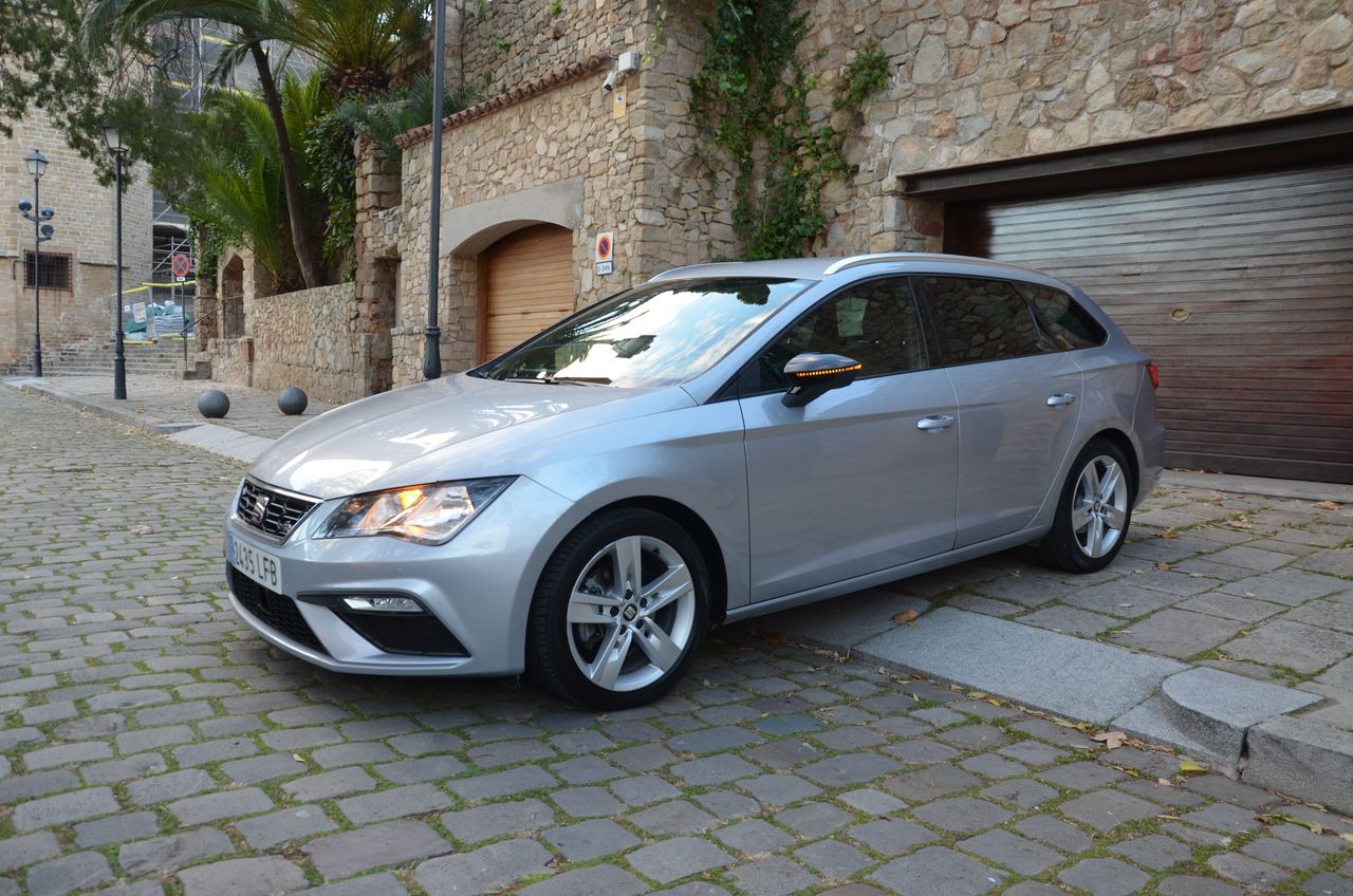 Seat Leon 1.5  ECOTSI 150CV S&S   FR  NAVI .. cámaras visión 12 meses GARANTIZADO  - Foto 10