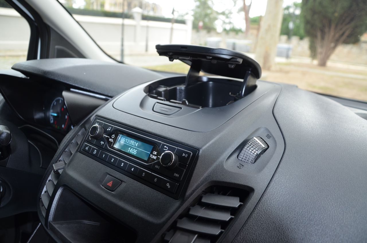 Ford Transit Connect VAN 200 L1 TREND 1.5 TDCI ECOBLUE 75CV MT6 E6  - Foto 13