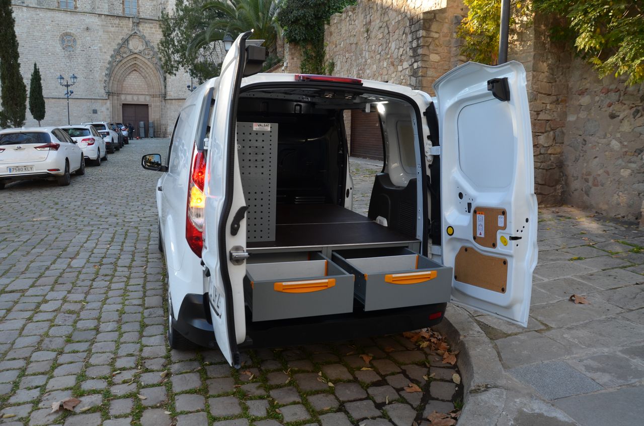 Ford Transit Connect 200 L1 TREND 1.5 ECOBLUE 100CV MT6 E6  100CV ESTANTERÍAS Y SUELO REFORZADO CON CAJONES EXTRAIBLES - Foto 32