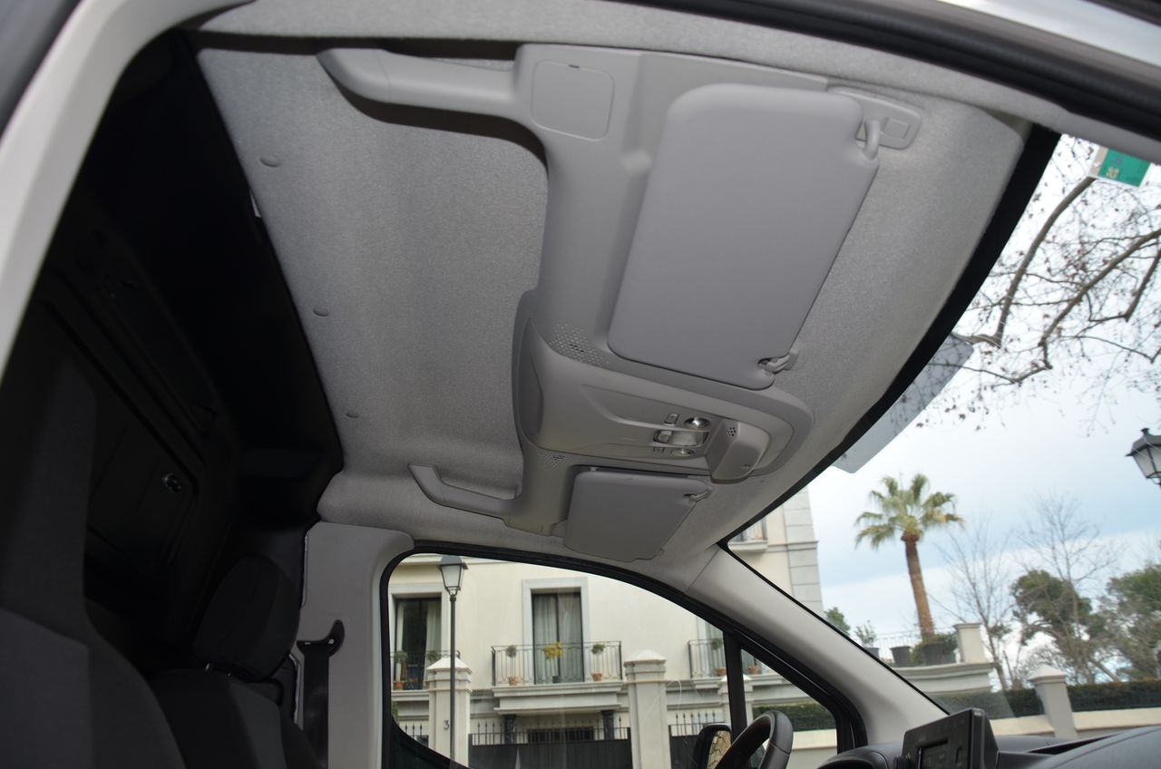 Opel Combo Cargo CARGO EXPRESS XL CARGA INCREMENTADA 1.5 100CV ESTANTERÍAS Y SUELO REFORZADO ( BOMBINES DE CERRAJERÍAS ANTIRROBO )  - Foto 37