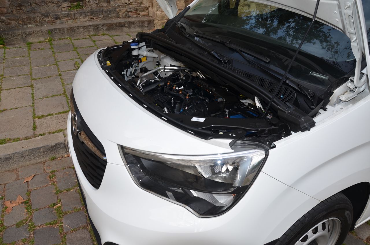 Opel Combo Cargo CARGO EXPRESS XL CARGA INCREMENTADA 1.5 100CV ESTANTERÍAS Y SUELO REFORZADO ( BOMBINES DE CERRAJERÍAS ANTIRROBO )  - Foto 43