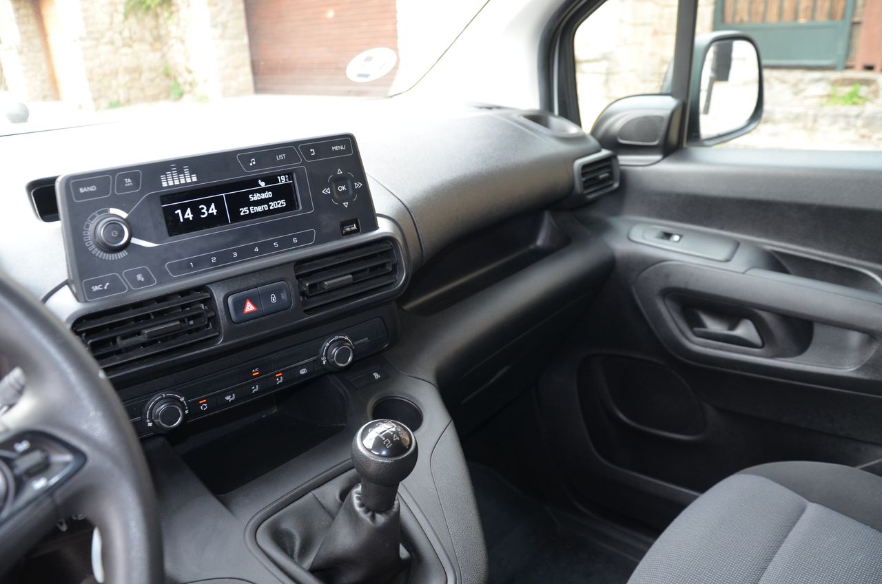 Opel Combo Cargo CARGO EXPRESS XL CARGA INCREMENTADA 1.5 100CV ESTANTERÍAS Y SUELO REFORZADO ( BOMBINES DE CERRAJERÍAS ANTIRROBO )  - Foto 20