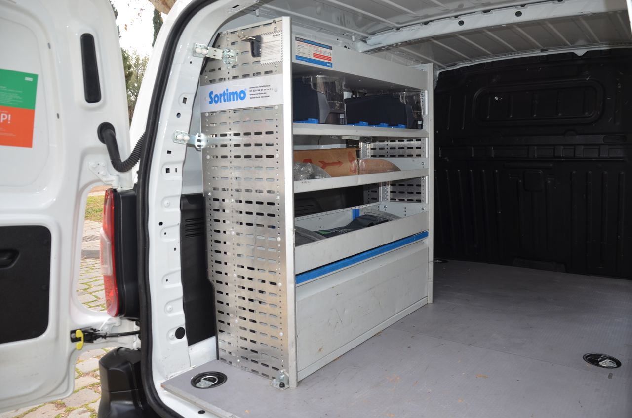 Opel Combo Cargo CARGO EXPRESS XL CARGA INCREMENTADA 1.5 100CV ESTANTERÍAS Y SUELO REFORZADO ( BOMBINES DE CERRAJERÍAS ANTIRROBO )  - Foto 7